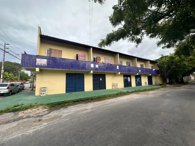 Prédio à VENDA com 5 apartamentos e 5 lojas no bairro Jardim das Oliveiras - Fortaleza Ce.