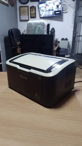 Impressora laser monocromática Samsung ML-1860