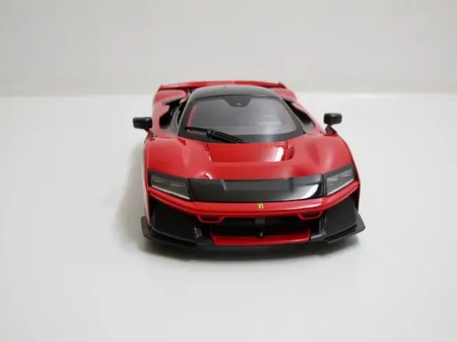 Ferrari F80 Bburago 1/18 (nova Na Caixa)