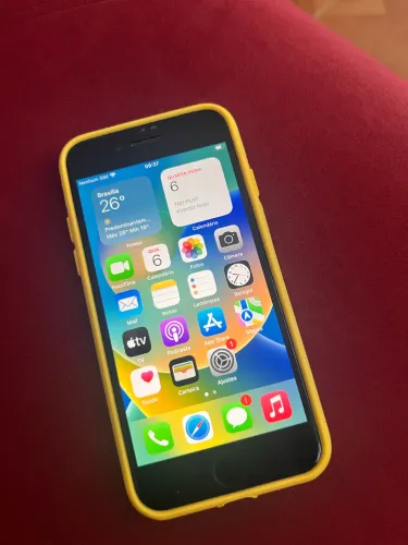 Vende-se iPhone 8 64gb preto