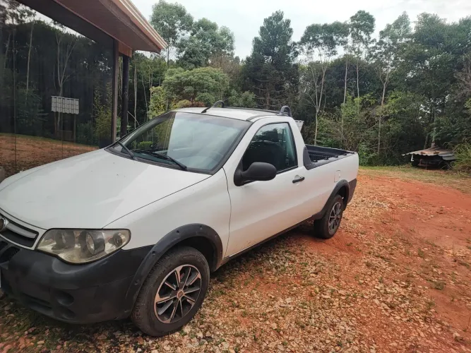 Fiat Strada 1.4 MPI Fire Flex 8V CS 2012