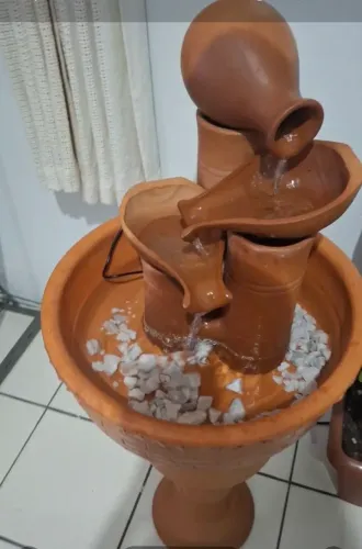 Fonte de água ornamental