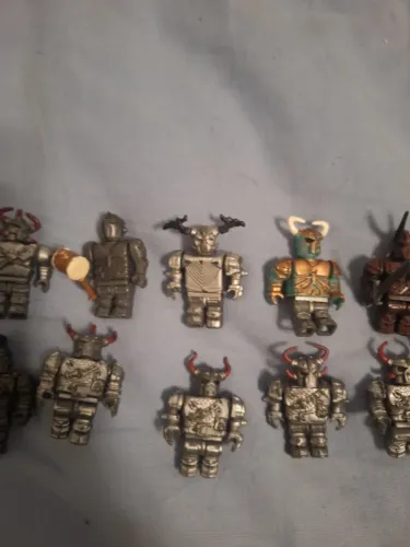 Bonecos Dragons Mega Blocos 