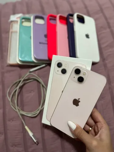 iPhone 13 em perfeito estado