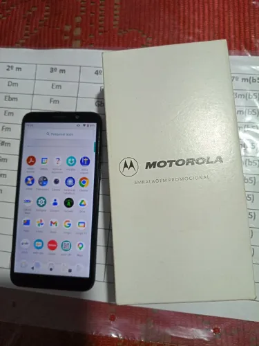 Semi-novo.celular *0 valor.250. motivo.nao gostei.pocas memória.