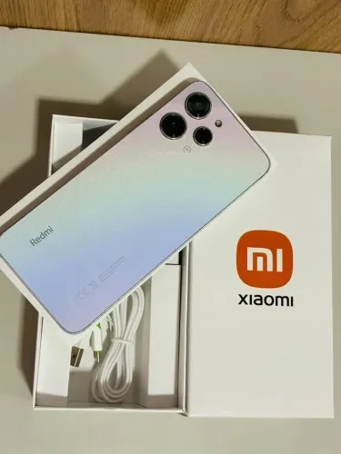 Redmi 13C 256GB semi novo