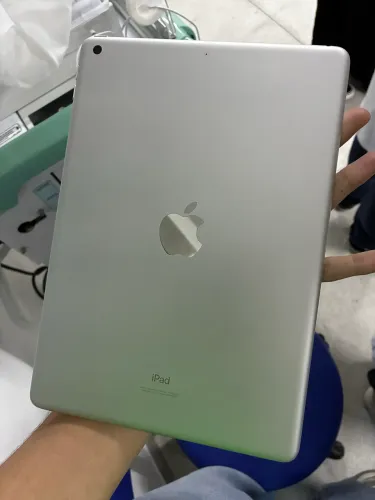Apple IPad 9th (nona geração) 64gb com Pencil WB, capa, película e carregador