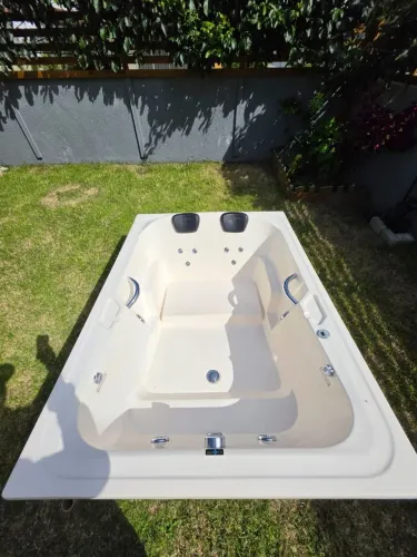 Banheira Hidromassagem 2 Lugares