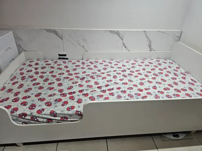 Cama montressoriana infantil, para colchão solteiro