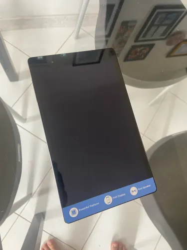 Tablet semi novo