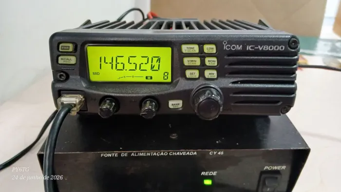 Rádio VHF Icom IC-V8000 + Fonte Chaveada 13,8V 15A