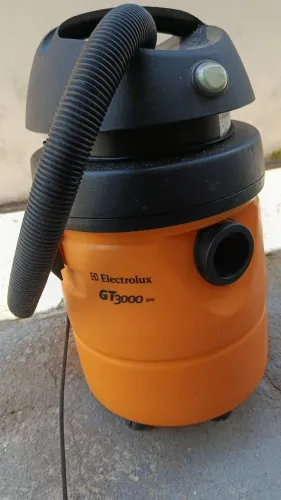 Aspirador pó e água Eletrolux