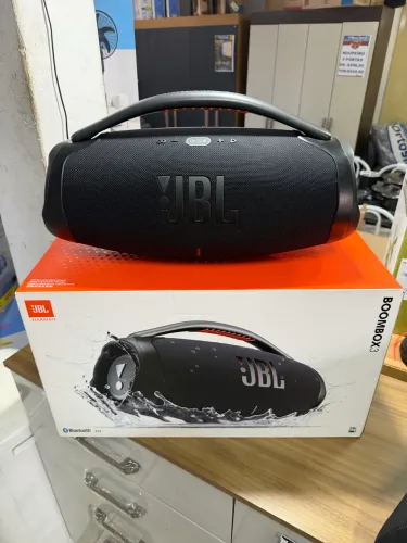 Jbl Bombox 3 com NF caixa original e opção de comprar com a case de transporte parcelo