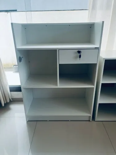 Balcão comercial apropriado para caixa