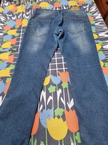 Calca jeans, masculina, tam 42. Usada.