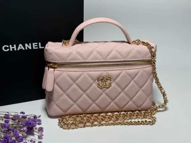 Bolsa Chanel L Box Rosa-Clara com Corrente