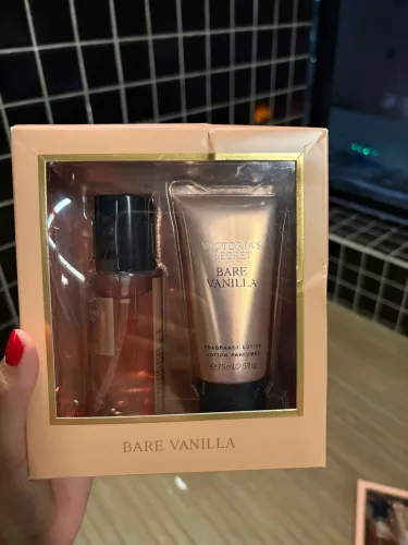 Kit hidratante & body splash Victoria?s Secrets