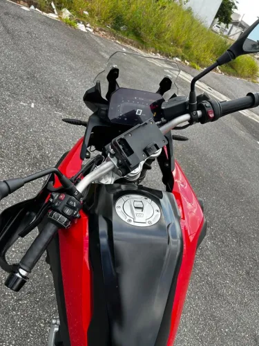 BMW F850