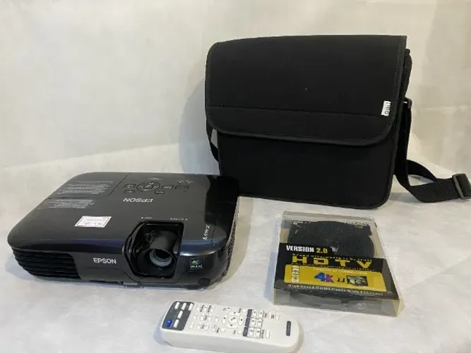 Projetor Epson S8+ Completo HDMI 5m + Suporte + Controle | Projetor para Igreja Sala Aula 