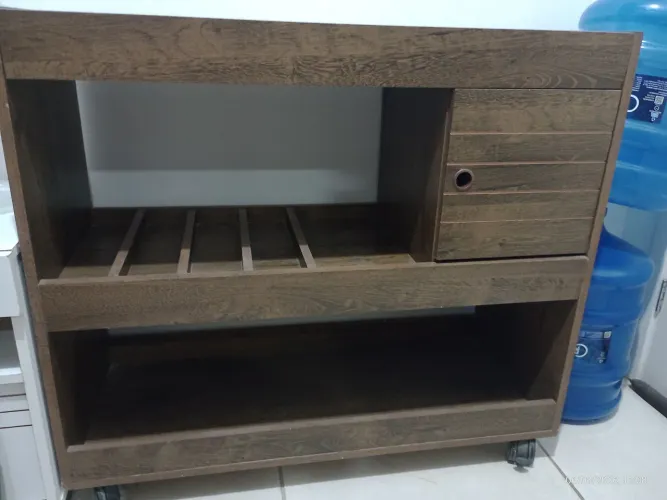 Barzinho de rodinhas