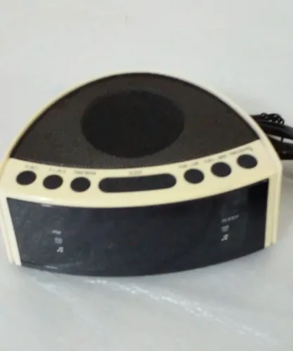 Rádio Relógio Digital Livstar CNN-AR308 AM FM Bivolt Vintage Despertador