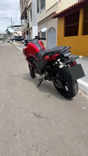 Yamaha Fz15 conservada
