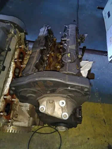 Motor parcial Peugeot 206 1.6 16v gasolina Xsara Picasso Citroen C3 partner