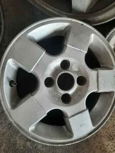 Roda aro 13 Volkswagen parati turbo prata usadas 4x100 jogo