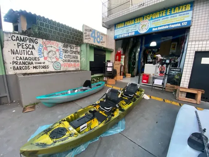 Caiaque mero novo para duas pessoas e motor e pedal avalio trocas parcelo em até 21x