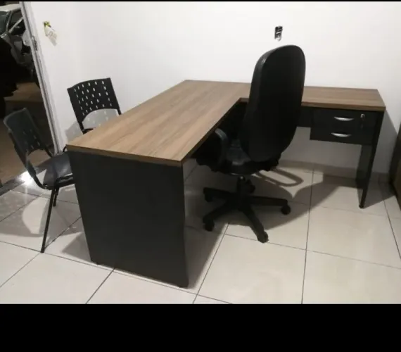 Mesa em L para Escritório / Home Office / Consultórios