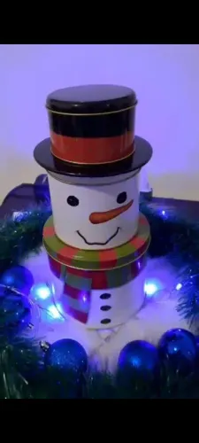 Caixa de Bolacha de Neve para Decoração Natalina