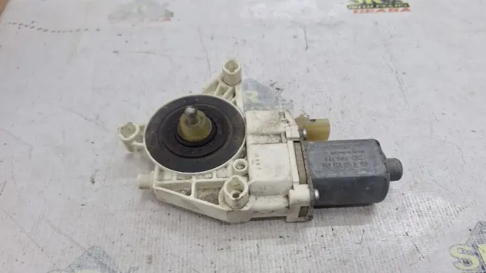 Motor Vidro Traseiro Direito Dodge Journey