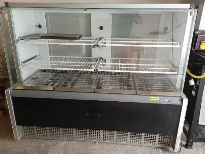 Estufa salgados