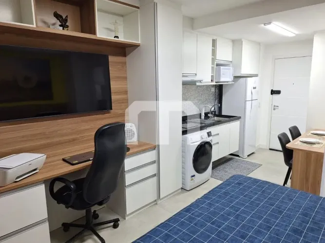 Studio novo 24m², excelente à 10 metros da entrada da estação Metro Carrão ! Totalmente de