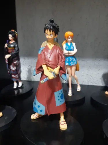 Boneco One Piece - Luffy arco de Wano 