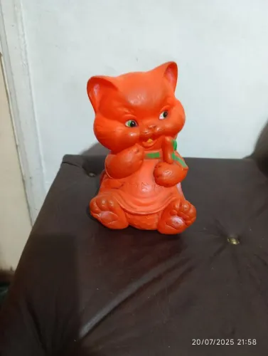 Gatinho de brinquedo vintage
