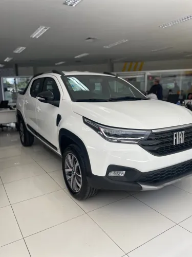 Fiat Strada Volcano 1.3 Flex 8V CD 2026