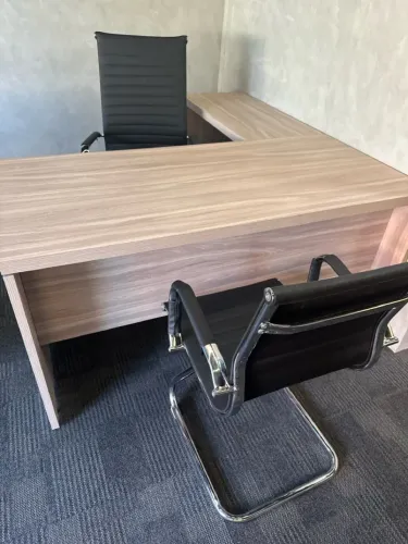 Mesa de Escritório 1.50x1.60 BIANCATO em L 