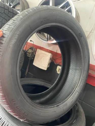 Pneu Aro 17 - 225/45 Crystone remolde