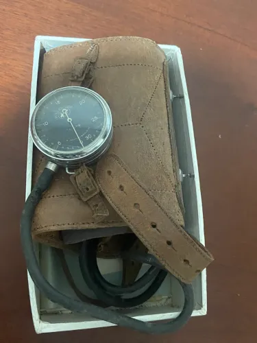 Medidor de Pressão - Vintage de Couro