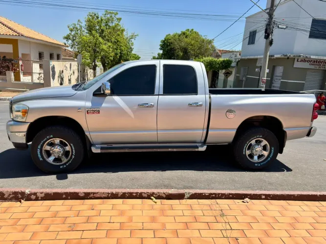 Dodge Ram 2500 H.duty 5.9 SLT 24V CD 4X4 Dies. 2009