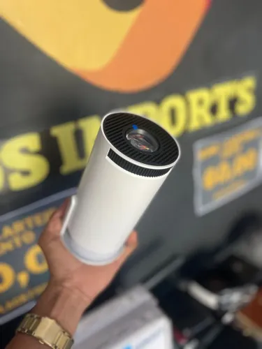 Projetor Portátil - Faça seu cinema em casa até 140 polegadas 