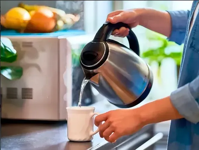 Chaleira Eletrica Onistek 1,8l - Prateado Inox Desligamento Automático 110v