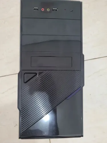 Gabinete de Computador - Preto