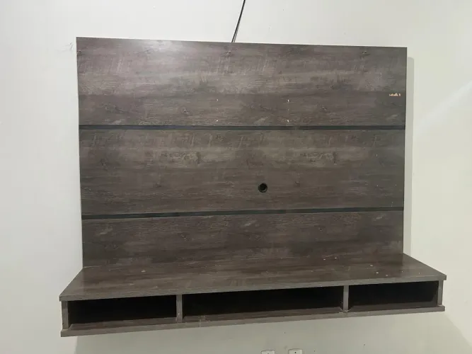 Painel de tv conservadissimo.