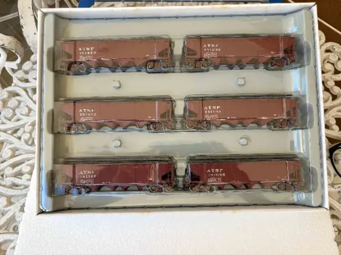 Conjunto  6 Vagões Athearn Ho Quadri Hopper Santa Fe