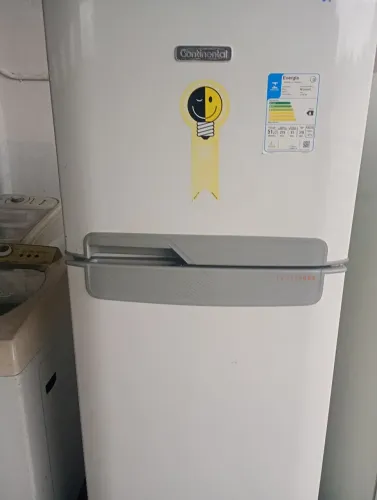 REFRIGERADOR CONTINENTAL FROST FREE