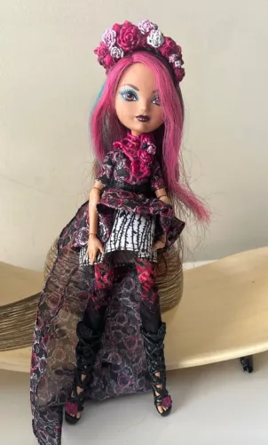 ever after high primavera briar beauty spring unsprung