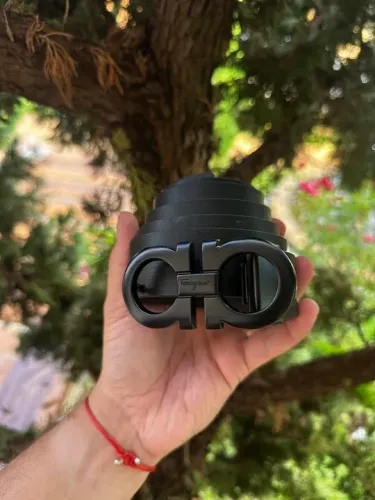 Cintos grandes grifes