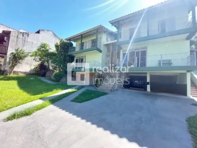 Casa 4 quartos no bairro Trindade - Florianópolis